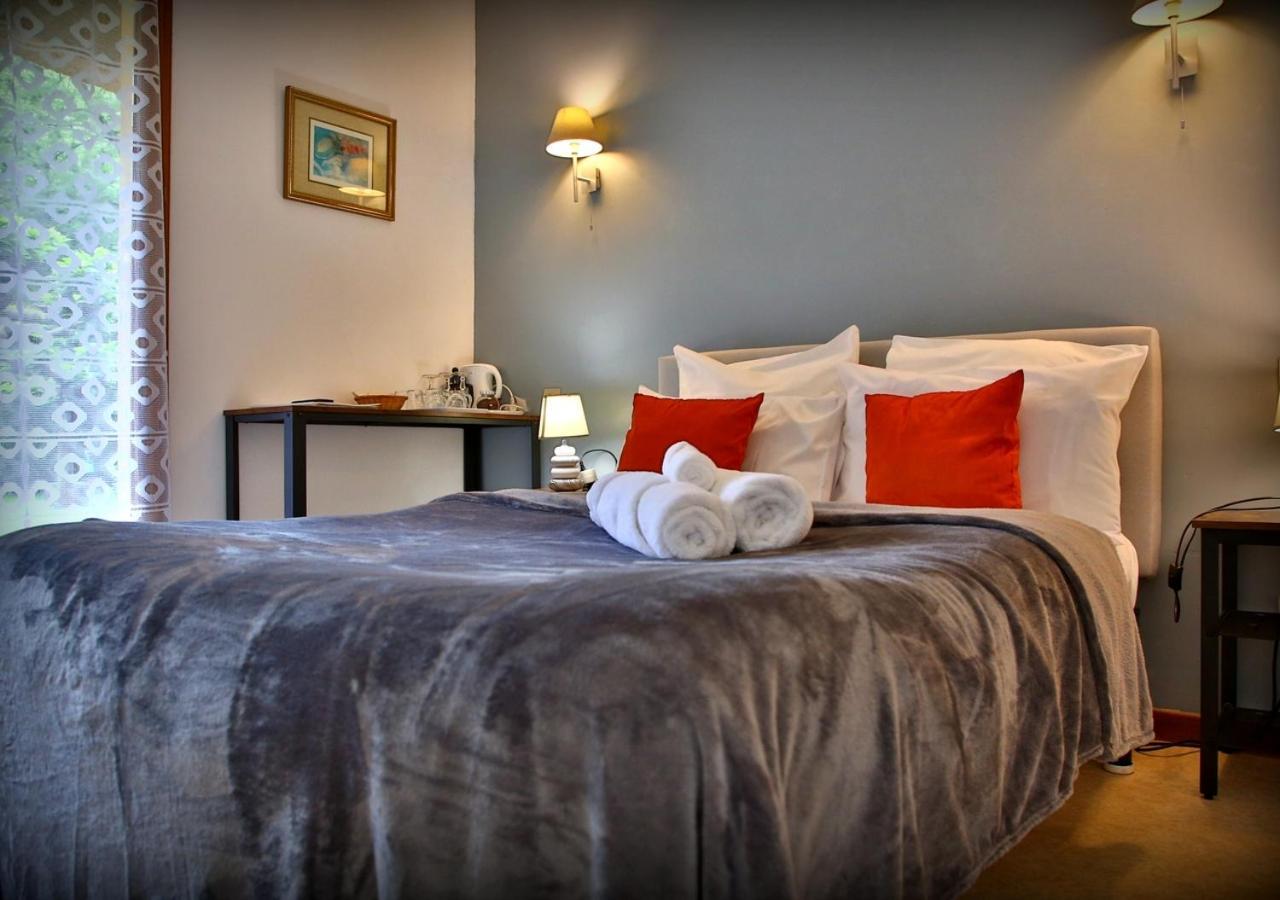 Beau Vallon - Gîte et Chambres d'Hôtes Pyrénées-Méditerranée - Pays Catalan Sahorre Esterno foto