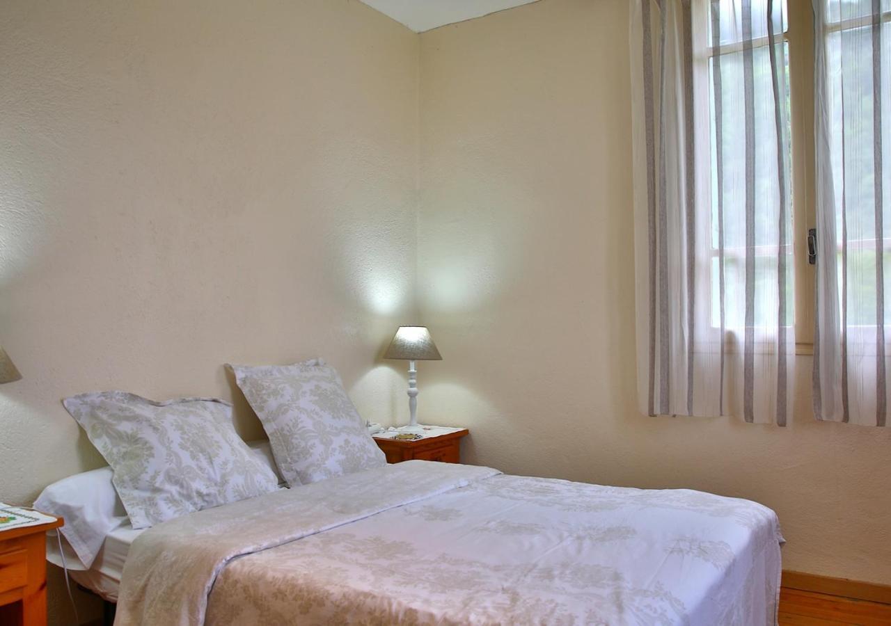 Beau Vallon - Gîte et Chambres d'Hôtes Pyrénées-Méditerranée - Pays Catalan Sahorre Esterno foto